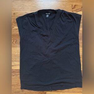Athleta outbound twist back Black V-Neck Tee